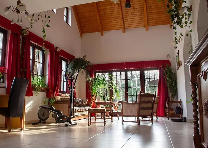 Pine Grove Villa
